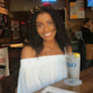 Meet your Posher, Amber heredia